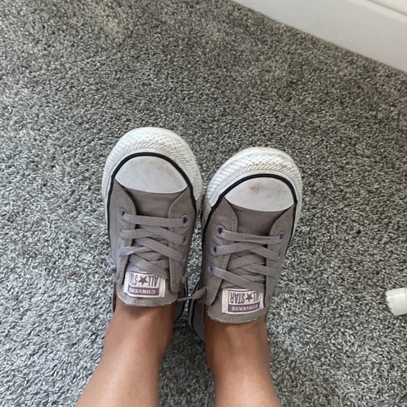 Used women’s converse - Picture 2 of 8